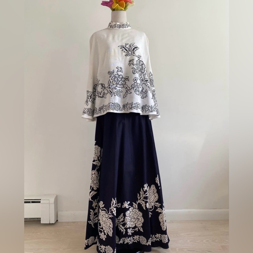Vintage Matching Balinese wrap skirt and cape